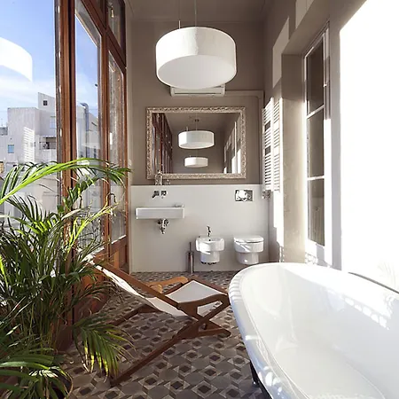 My Space Rambla Catalunya Center * Барселона